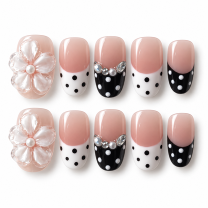 Bal des Pois — faux ongles lenser sur fond blanc