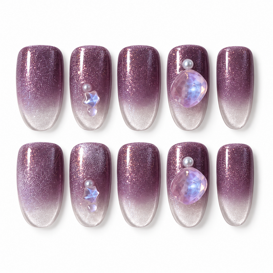 Éclat de Lilas — faux ongles lenser sur fond blanc